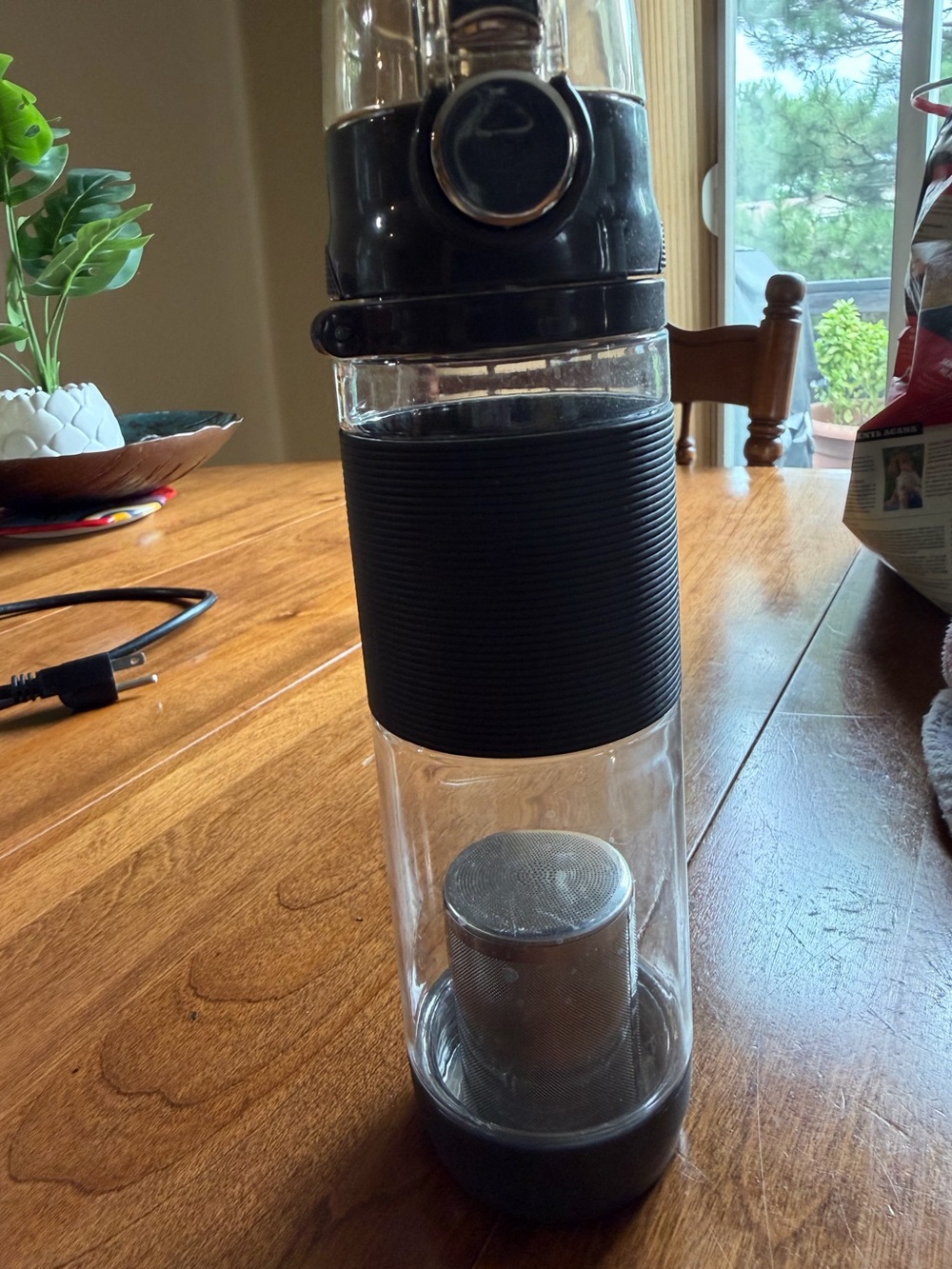 Tea Infuser Bottle with Black Grip